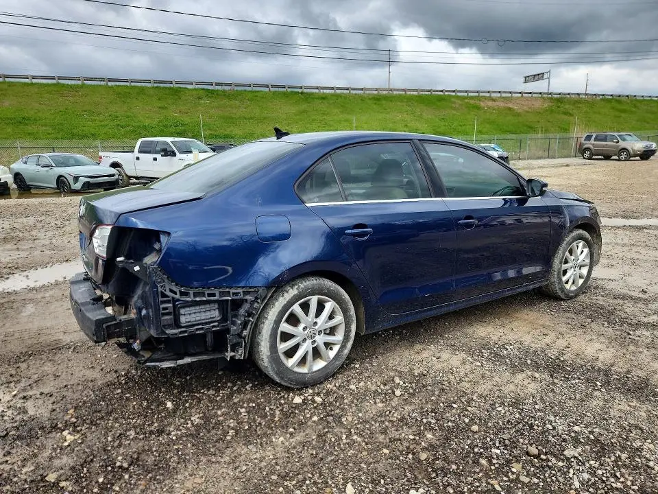 2014 VOLKSWAGEN JETTA SE  