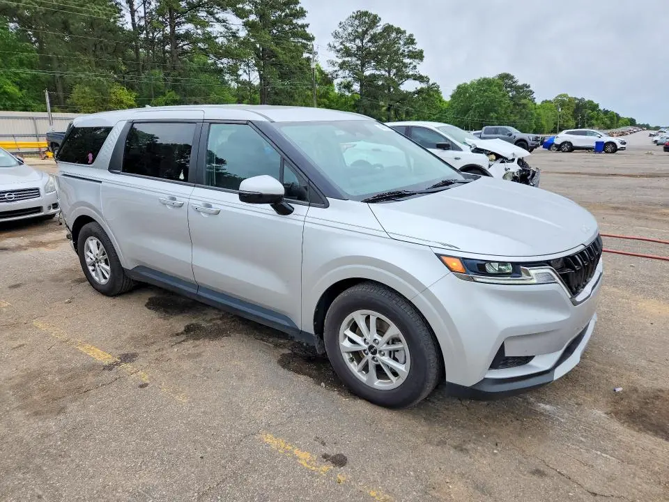 2023 KIA CARNIVAL LX  