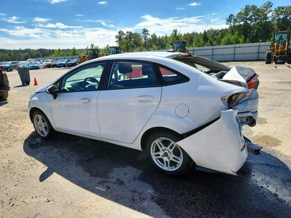 2018 FORD FIESTA SE  
