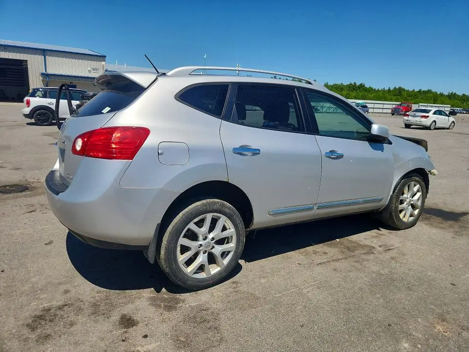 2011 NISSAN ROGUE S  