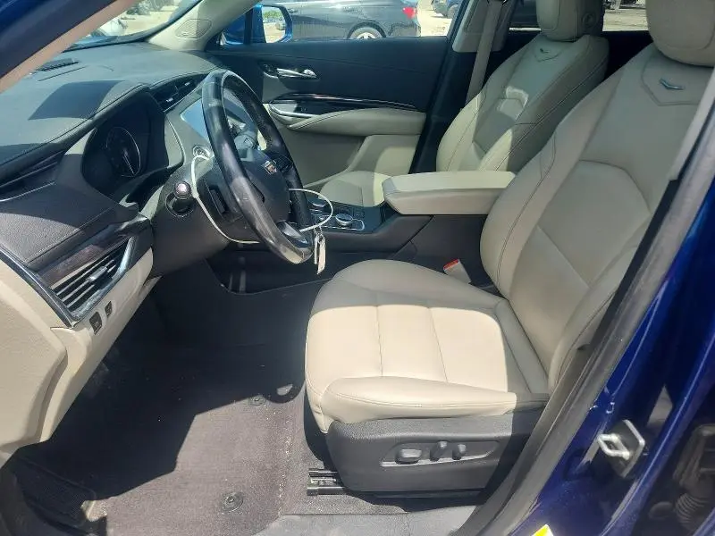 2019 CADILLAC XT4 LUXURY  