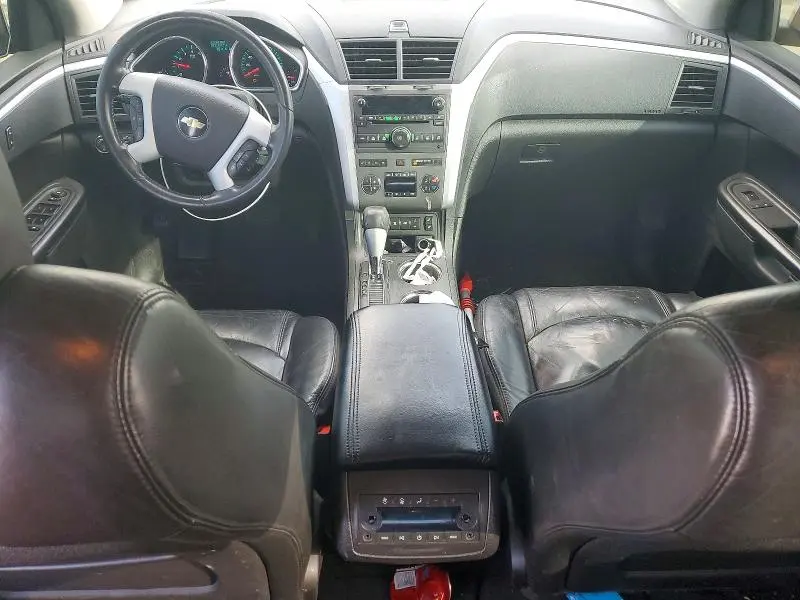 2011 CHEVROLET TRAVERSE LT  