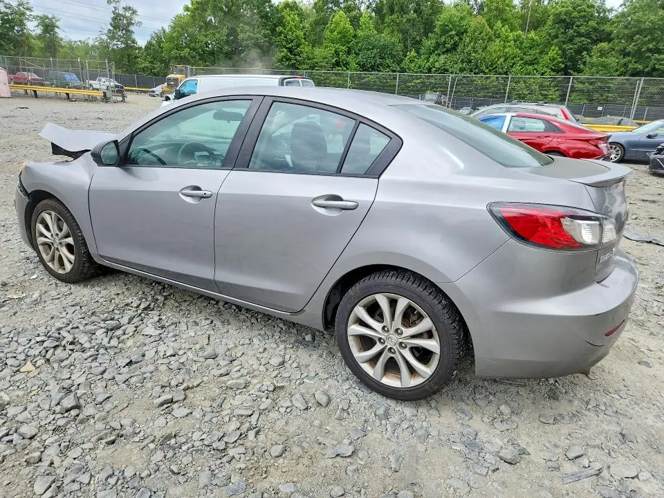 2011 MAZDA 3 S  