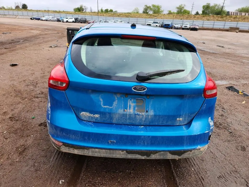 2016 FORD FOCUS SE  