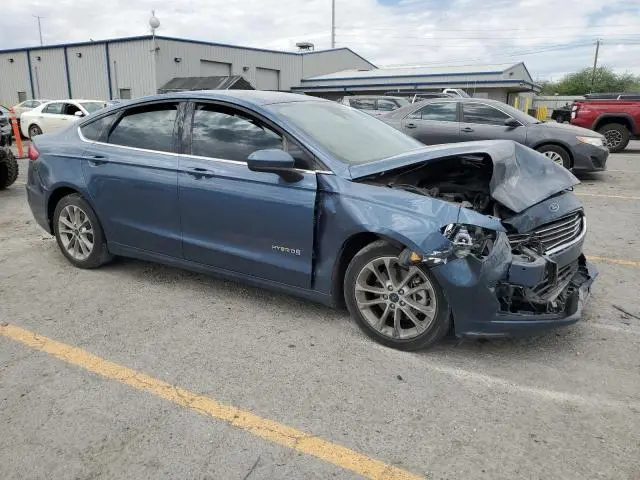 2019 FORD FUSION SE  