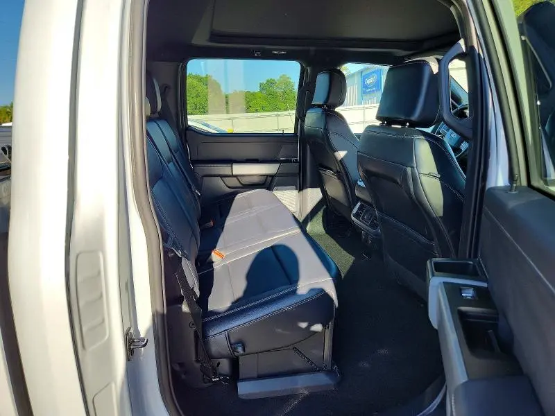 2025 FORD F150 XLT  