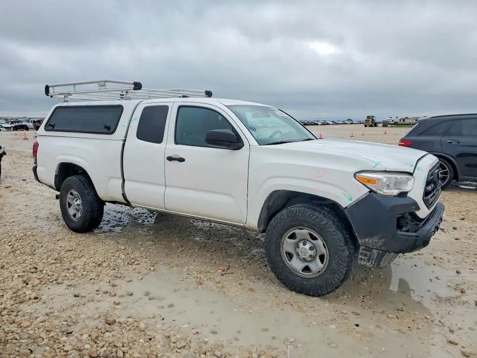 2019 TOYOTA TACOMA SR  