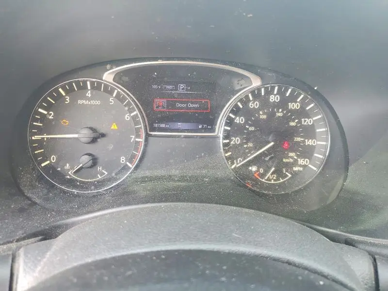 2018 NISSAN PATHFINDER SV  
