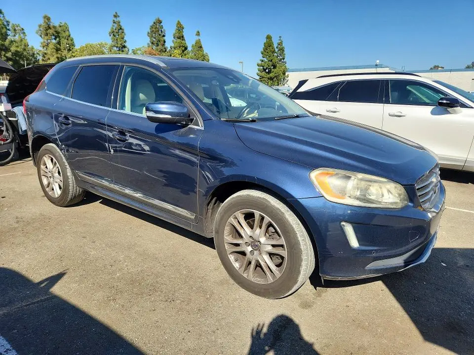 2015 VOLVO XC60 T5 PREMIER  