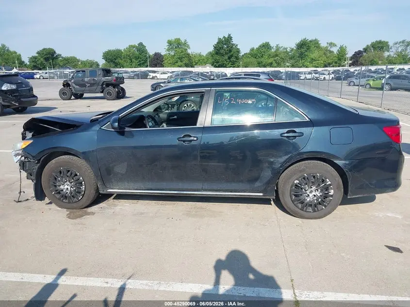 2012 TOYOTA CAMRY LE