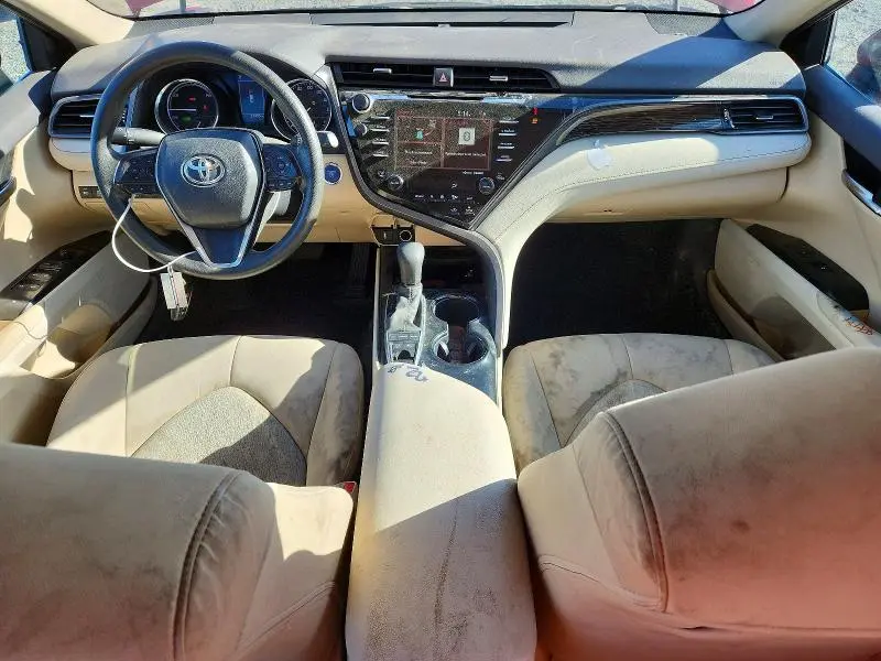 2020 TOYOTA CAMRY LE  