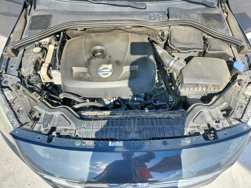 2015 VOLVO S60 PLATINUM  