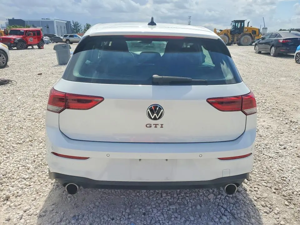 2022 VOLKSWAGEN GTI SE  