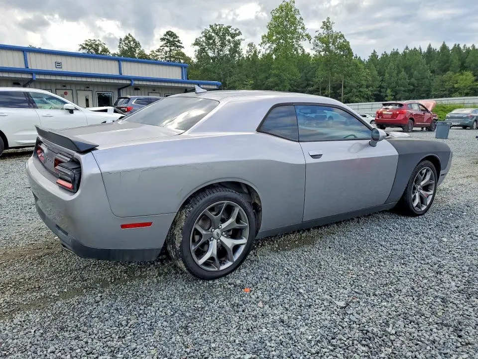 2017 DODGE CHALLENGER SXT  