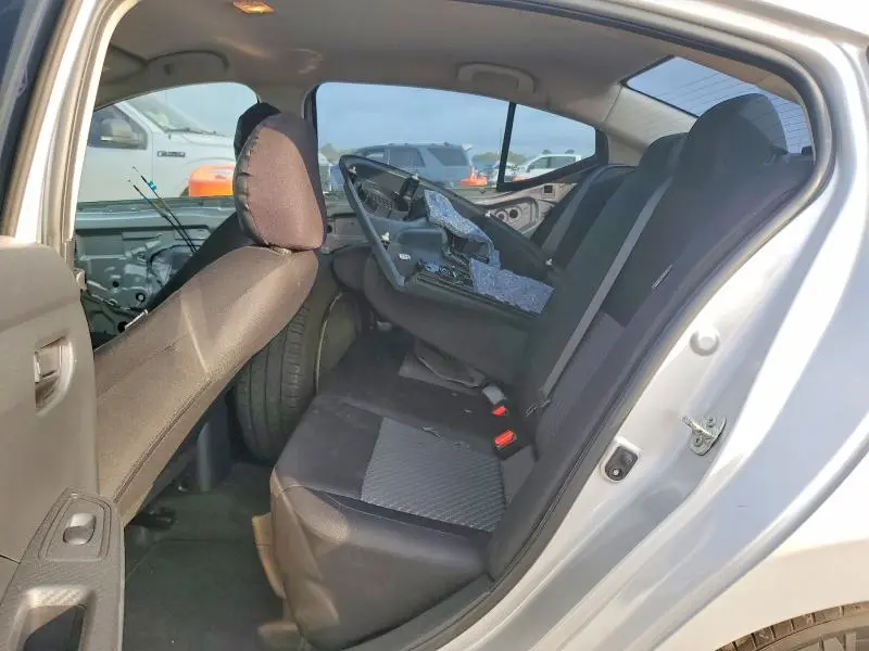 2021 NISSAN VERSA S  