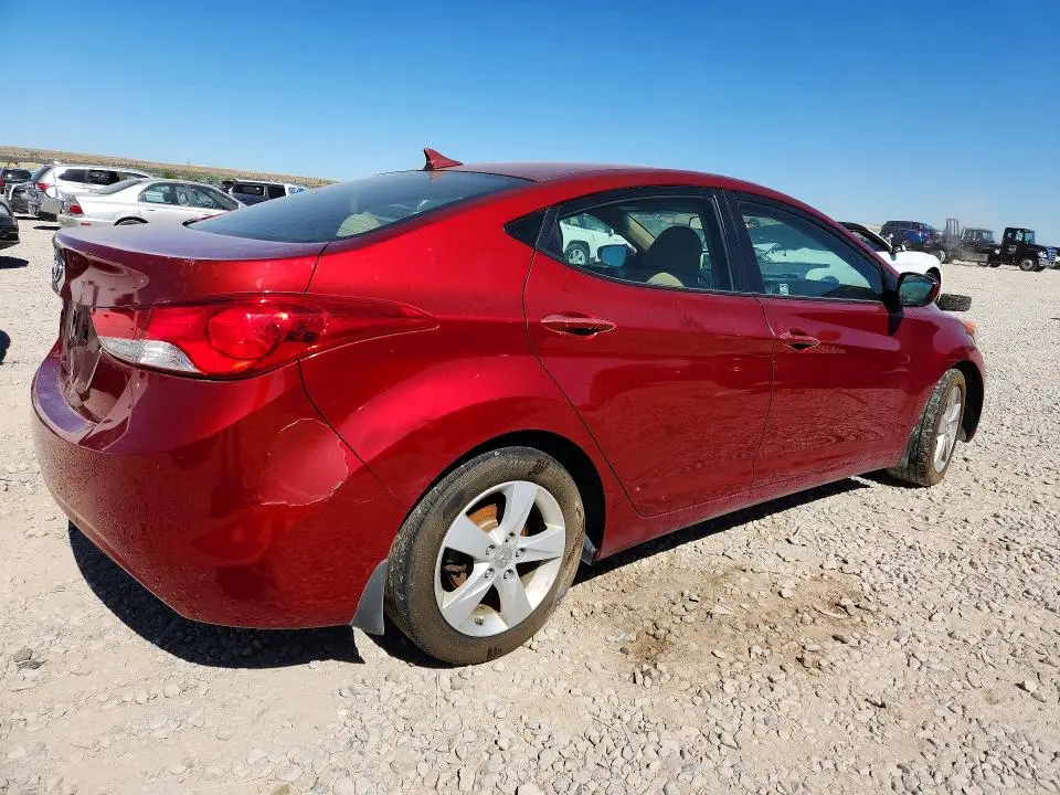 2013 HYUNDAI ELANTRA GLS  