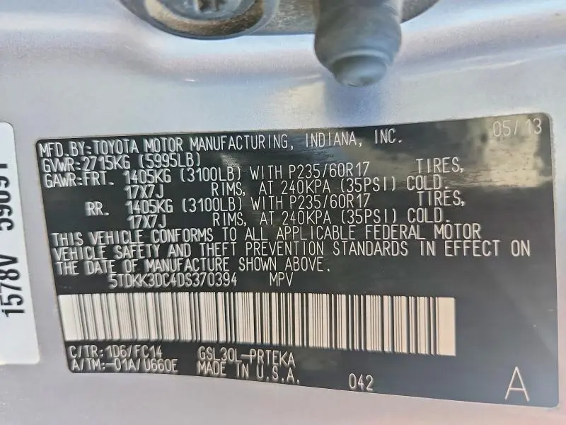 2013 TOYOTA SIENNA LE  