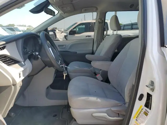 2019 TOYOTA SIENNA   
