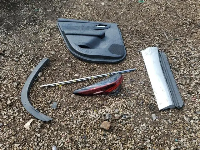 2025 TOYOTA HIGHLANDER HYBRID XLE  