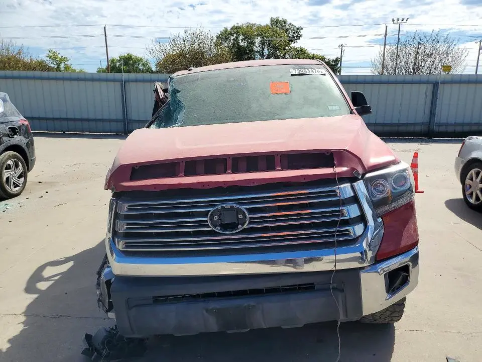2019 TOYOTA TUNDRA CREWMAX SR5  