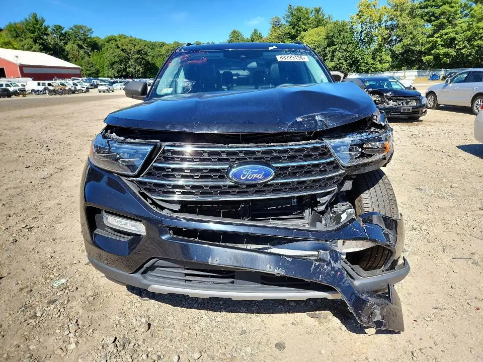 2021 FORD EXPLORER XLT  