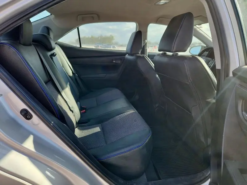 2019 TOYOTA COROLLA SE  