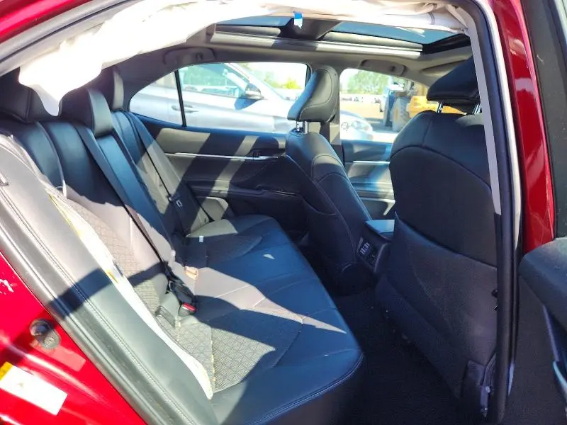 2018 TOYOTA CAMRY XSE  