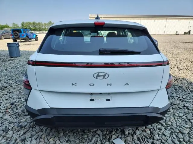 2024 HYUNDAI KONA SE  