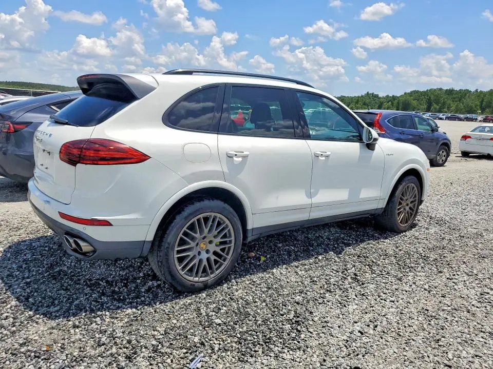 2017 PORSCHE CAYENNE SE HYBRID PLATINUM  