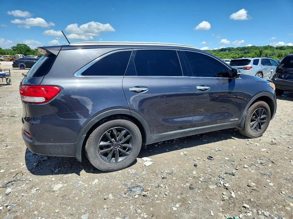 2017 KIA SORENTO   