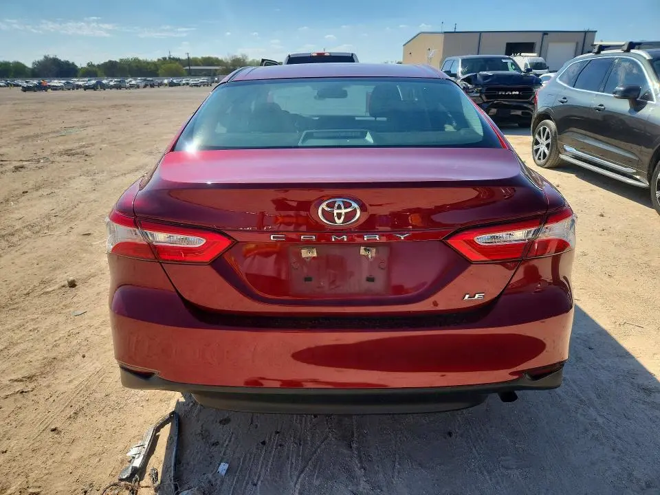 2018 TOYOTA CAMRY LE  