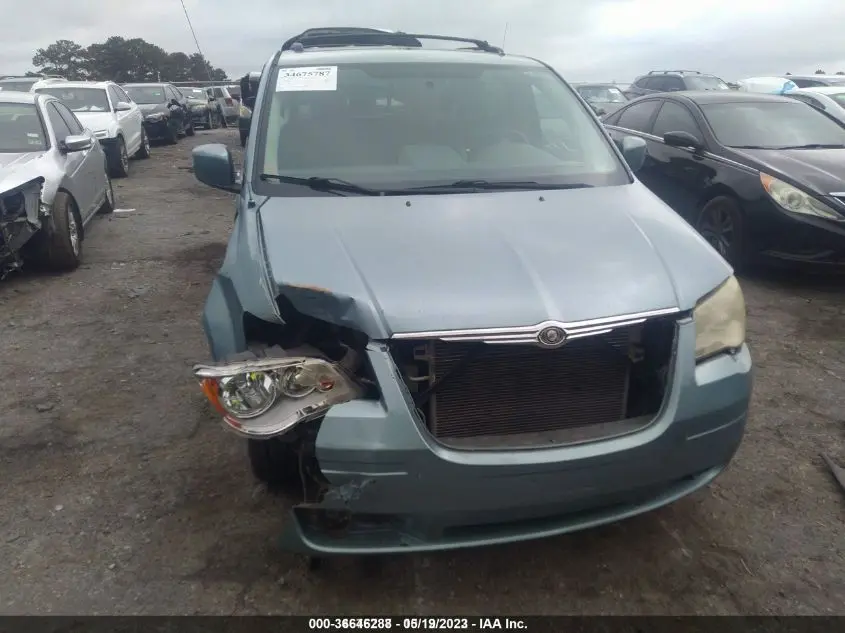 2010 CHRYSLER TOWN & COUNTRY TOURING