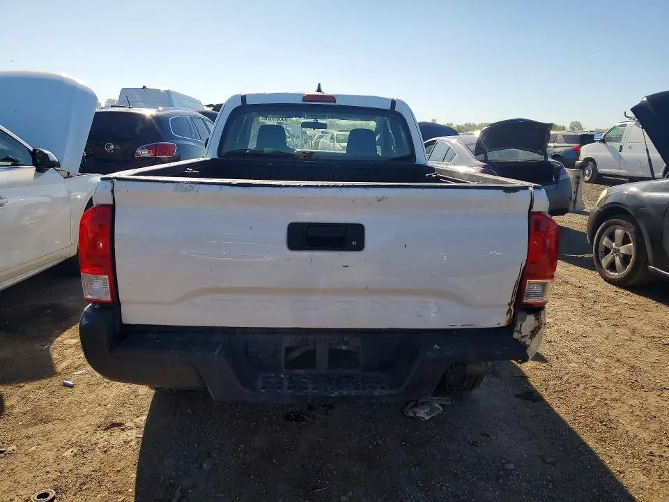 2016 TOYOTA TACOMA SR  