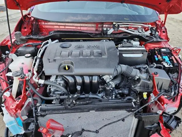 2021 TOYOTA C-HR XLE  