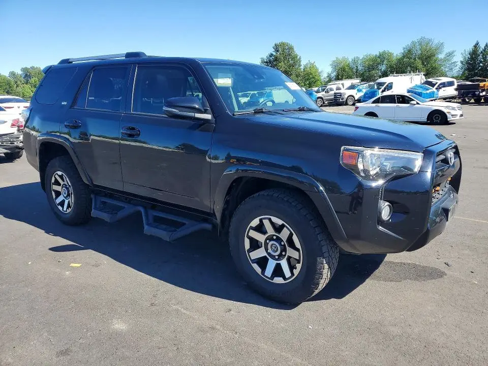 2020 TOYOTA 4RUNNER SR5 PREMIUM  
