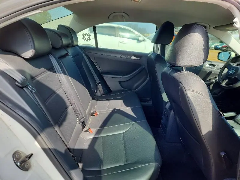 2014 VOLKSWAGEN JETTA SE  