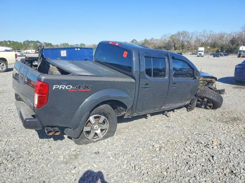2011 NISSAN FRONTIER S  