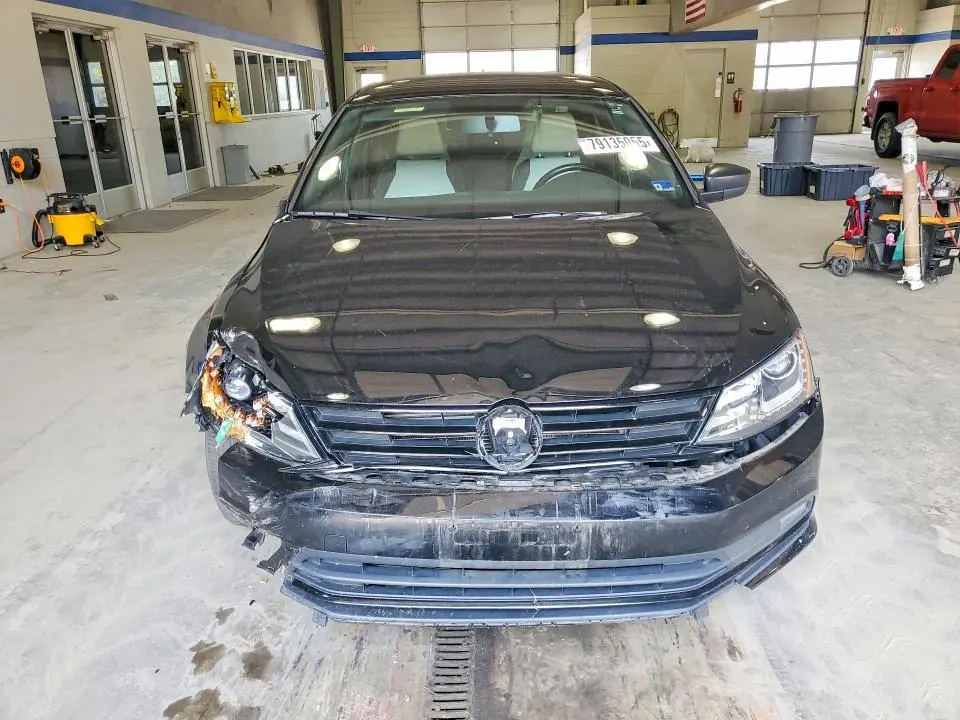 2016 VOLKSWAGEN JETTA SPORT  