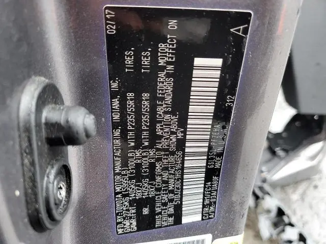 2017 TOYOTA SIENNA LE  