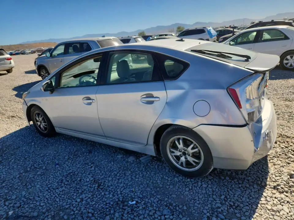 2010 TOYOTA PRIUS IV  