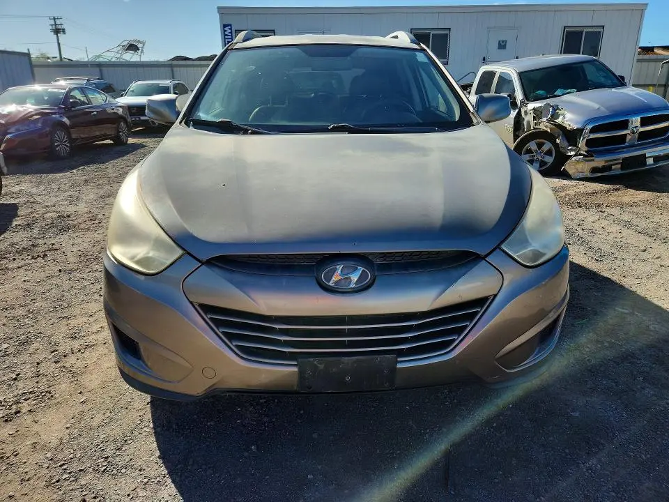 2011 HYUNDAI TUCSON GLS  