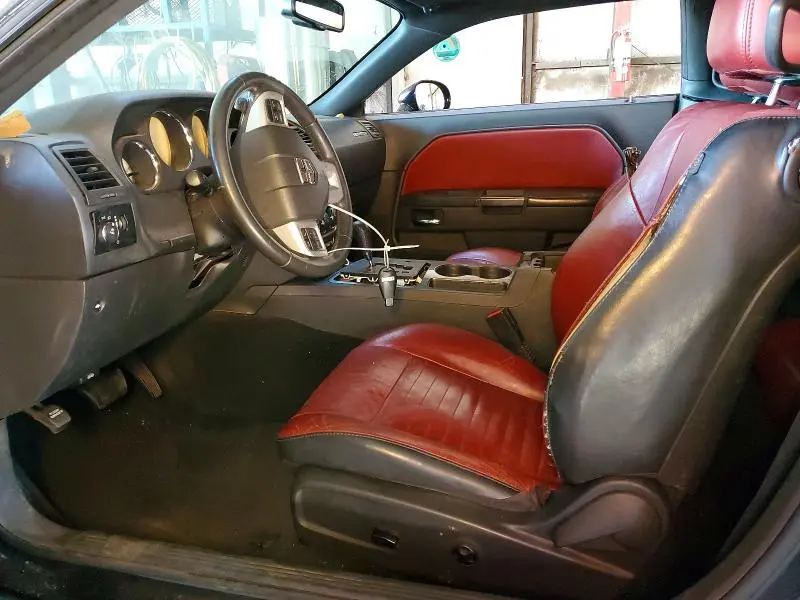 2014 DODGE CHALLENGER SXT  