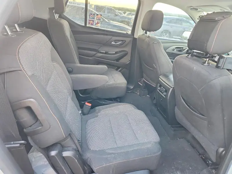 2018 CHEVROLET TRAVERSE LT  