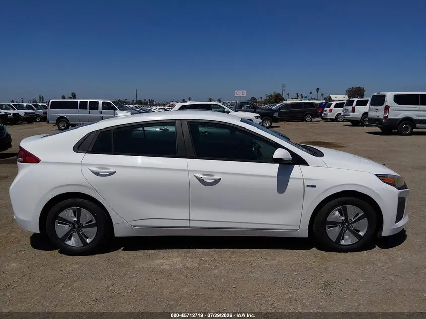 2018 HYUNDAI IONIQ HYBRID BLUE