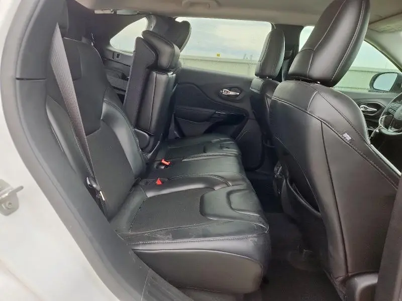 2021 JEEP CHEROKEE LATITUDE PLUS  