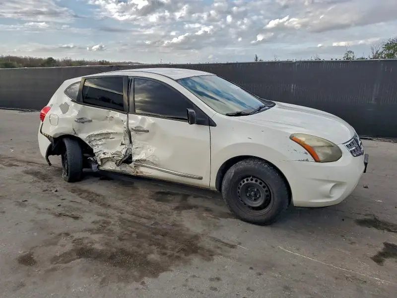 2015 NISSAN ROGUE SELECT S  