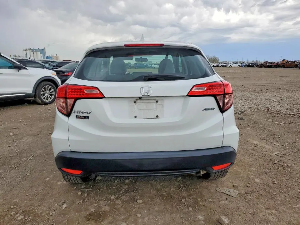 2017 HONDA HR-V LX  
