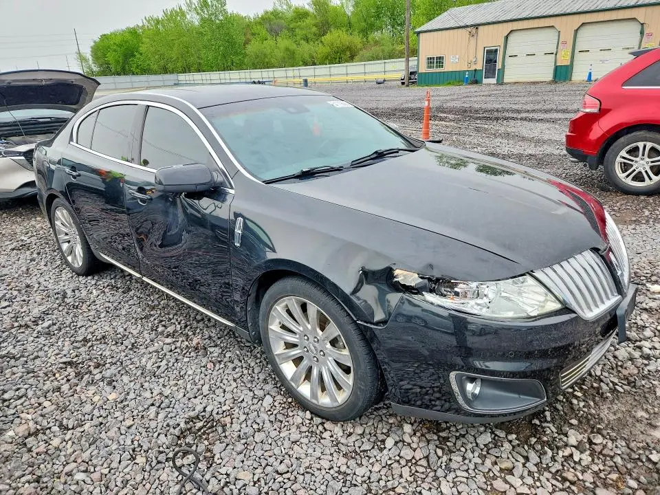 2010 LINCOLN MKS   