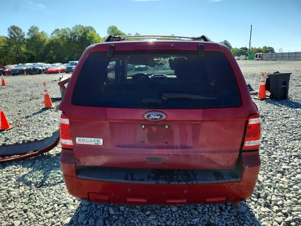 2011 FORD ESCAPE XLT  