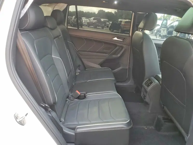 2024 VOLKSWAGEN TIGUAN SEL R-LINE BLACK  